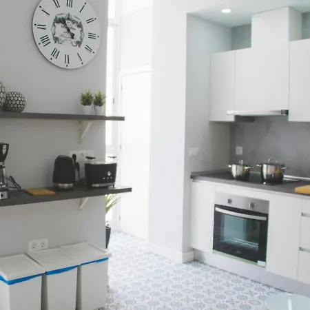 Loft, Capitan Segarra