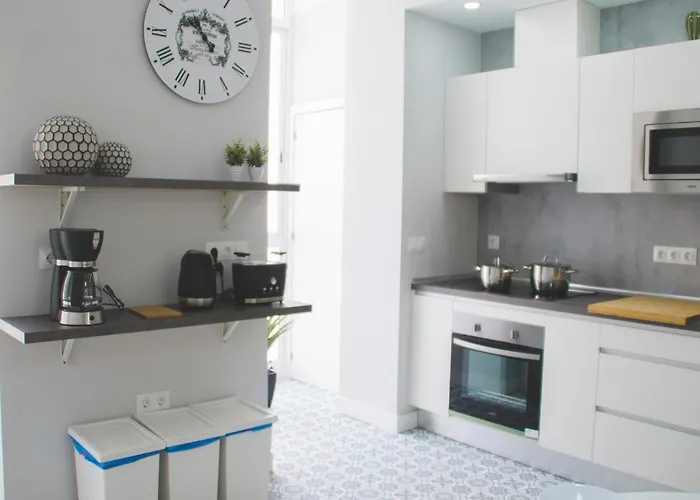 Loft, Capitan Segarra